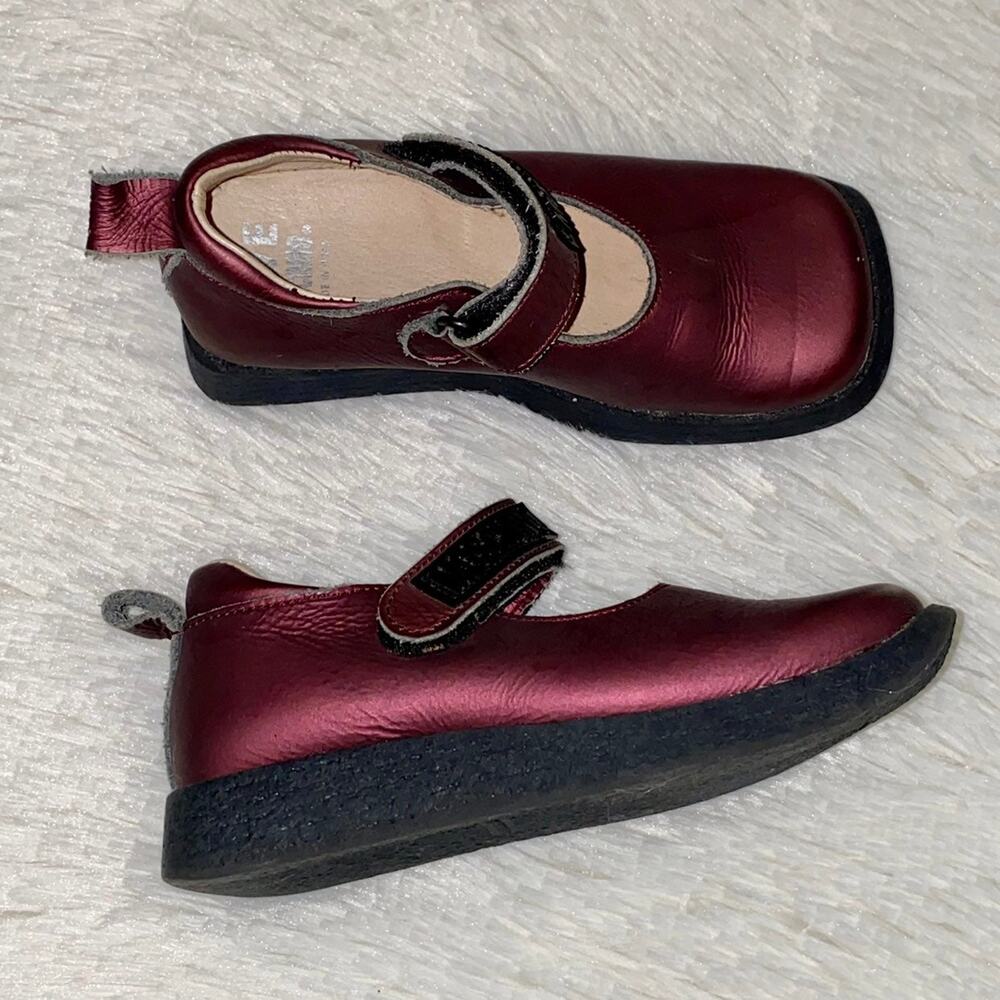 Love Moschino Burgundy Girls Sz 4 Mary Jane Leather Rubber Logo Shoes - Picture 8 of 13